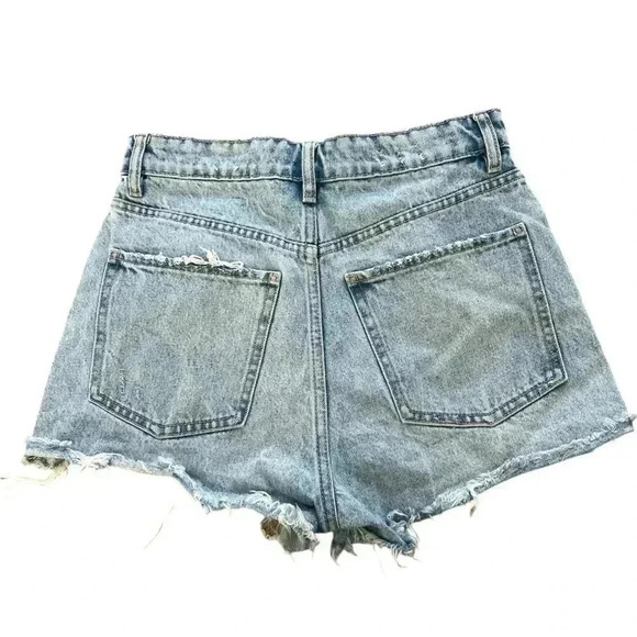 ZARA High Waist Light Wash Cut Off Button Fly Raw Hem Denim Shorts Size 4 - Picture 5 of 5